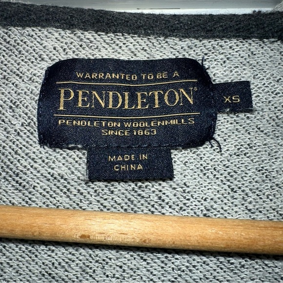 Pendleton Whisky Zip Hoodie in Charcoal Gray Let’er Buck Rodeo Size: XS - Picture 6 of 6